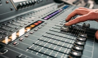 Dyoung event music digital desk